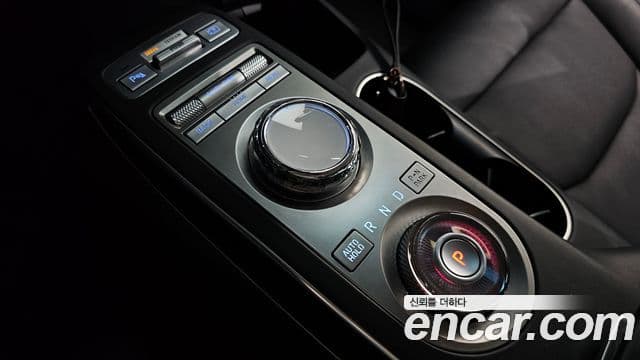 Genesis GV70, 2021 9