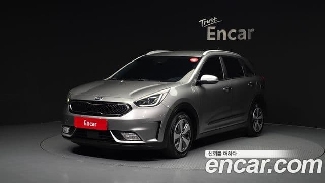 Kia Niro Noblesse, 2018 1