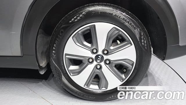 Kia Niro Noblesse, 2018 все фото