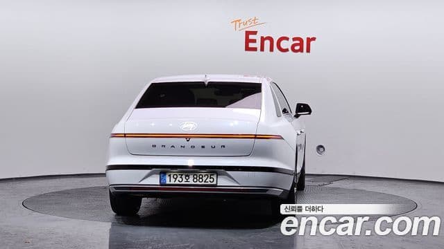 Hyundai Grandeur (GN7) Premium, 2023 4