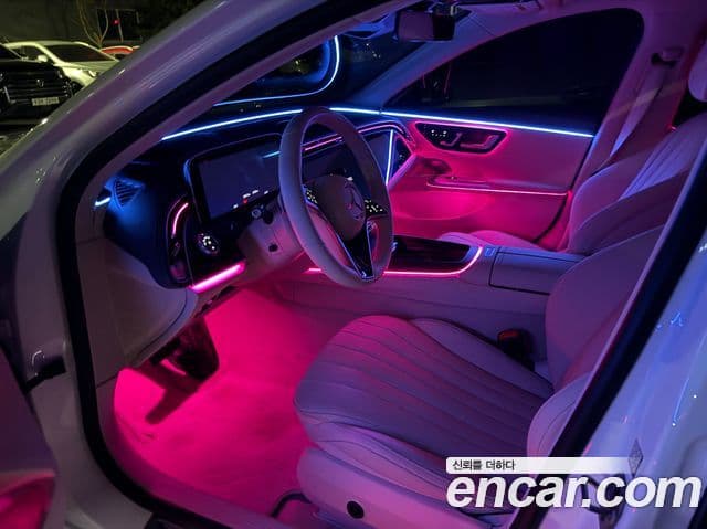 Mercedes-Benz E-класс W214 Exclusive, 2025 13