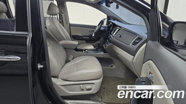 Kia All New Carnival President, 2016 11