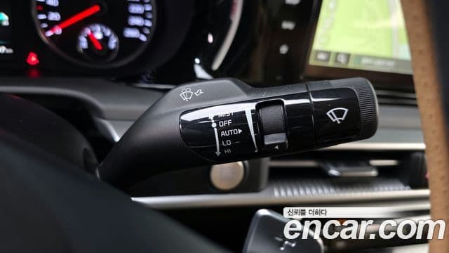 Kia K5 гибрид 3세대 Prestige, 2023 14