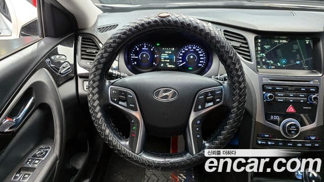 Hyundai Grandeur HG Premium, 2015 14