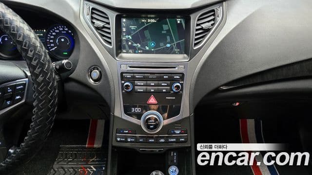 Hyundai Grandeur HG Premium, 2015 15