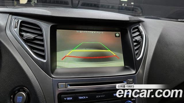 Hyundai Grandeur HG Premium, 2015 16