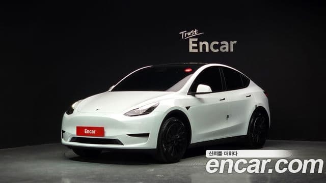 Tesla модель Y, 2024 1