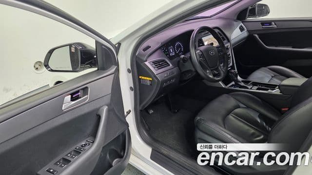 Hyundai LF Sonata Special, 2015 12