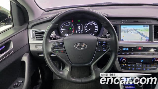 Hyundai LF Sonata Special, 2015 15
