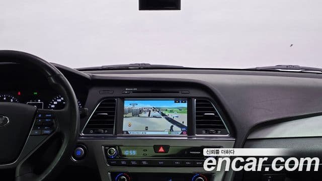 Hyundai LF Sonata Special, 2015 17