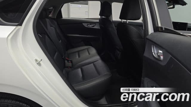 Kia The / новый New K3 2세대 Trendy, 2022 11