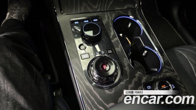 Genesis GV80 чёрный, 2025 9