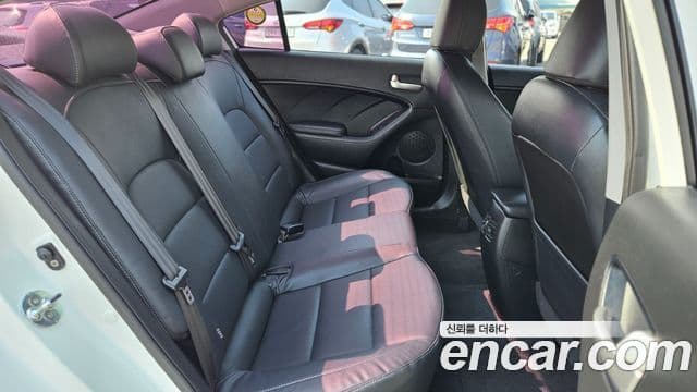 Kia The / новый New K3 Prestige, 2017 11