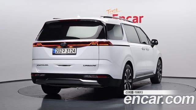 Kia Carnival 4세대 Signature, 2021 2