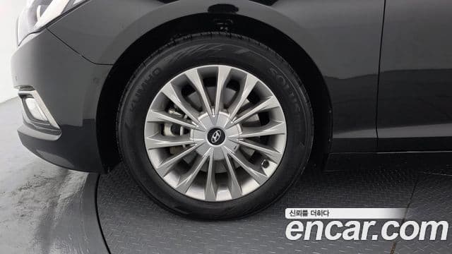 Hyundai LF Sonata LPI Modern(для людей с инвалидностью), 2015 все фото