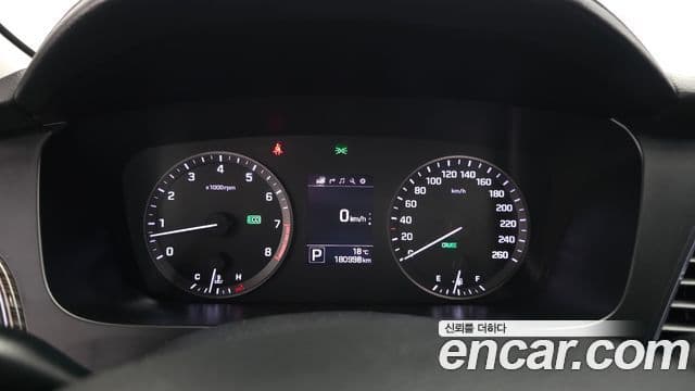 Hyundai LF Sonata LPI Modern(для людей с инвалидностью), 2015 8