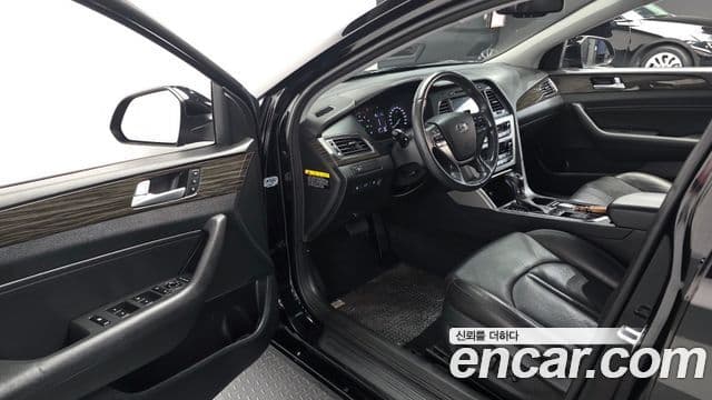 Hyundai LF Sonata LPI Modern(для людей с инвалидностью), 2015 10