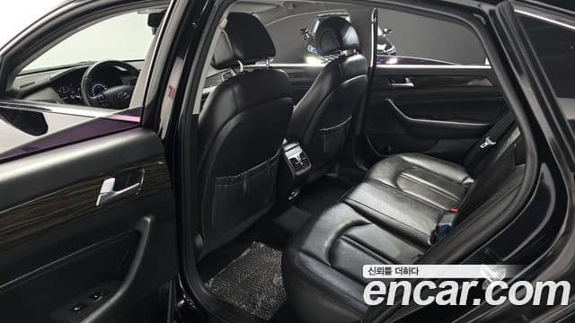 Hyundai LF Sonata LPI Modern(для людей с инвалидностью), 2015 11