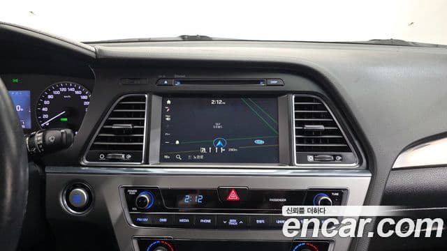 Hyundai LF Sonata LPI Modern(для людей с инвалидностью), 2015 13