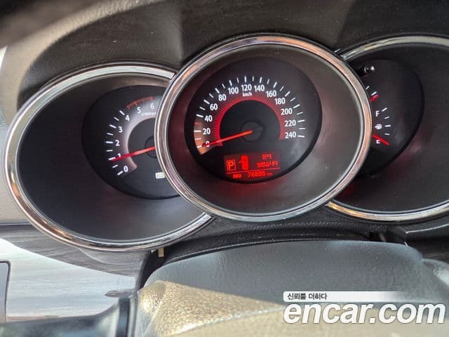 Kia Sorento R топовая версия, 2011 9