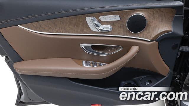 Mercedes-Benz E-класс W213 Exclusive, 2021 12