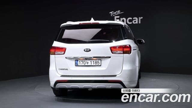 Kia All New Carnival Noblesse, 2017 4