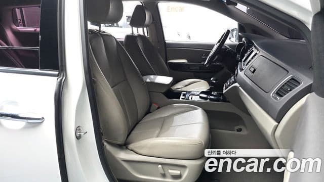 Kia All New Carnival Noblesse, 2017 10