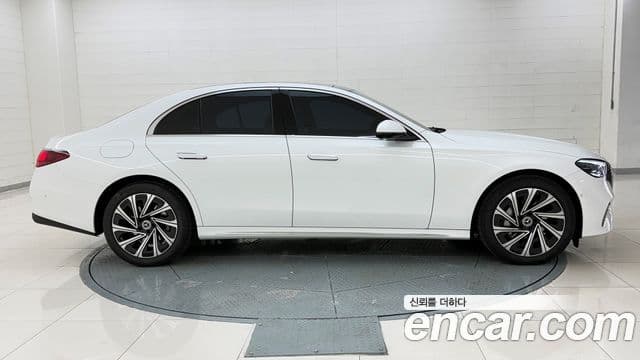 Mercedes-Benz E-класс W214 Exclusive, 2026 6