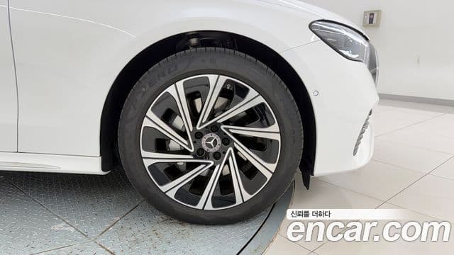 Mercedes-Benz E-класс W214 Exclusive, 2026 9