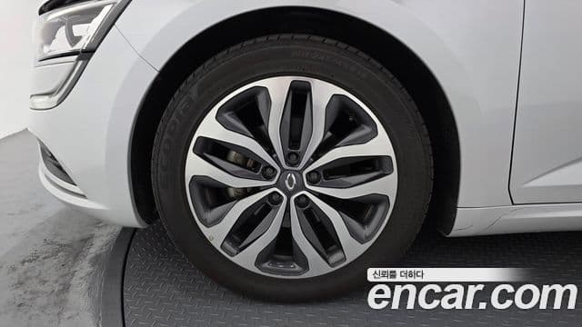 Renault Korea(Samsung) SM6 2.0 LPe LE (для людей с инвалидностью), 2017 все фото