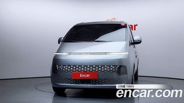 Hyundai Staria Modern, 2025 3