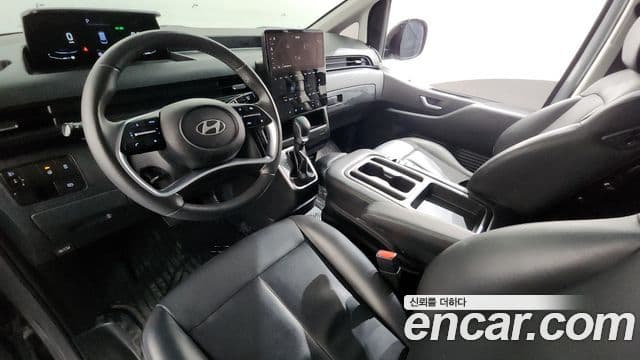 Hyundai Staria Modern, 2025 7