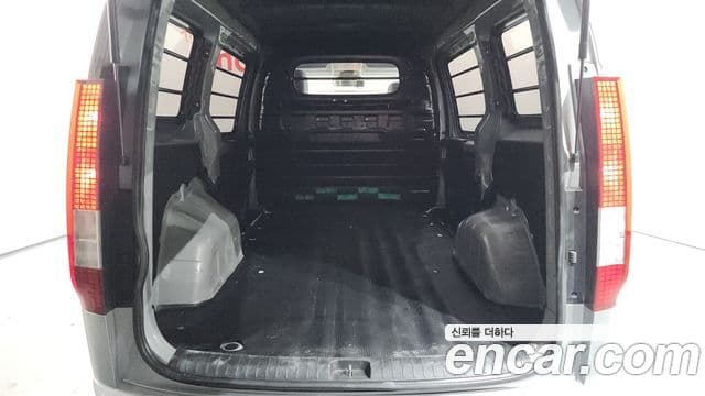 Hyundai Staria Modern, 2025 20