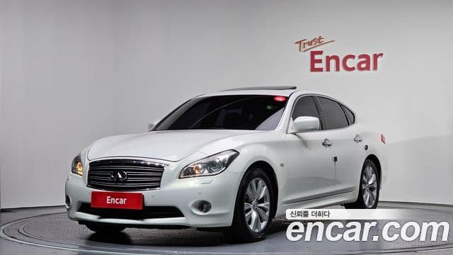 Infiniti M37 Y51, 2011 1