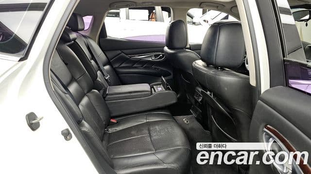 Infiniti M37 Y51, 2011 12