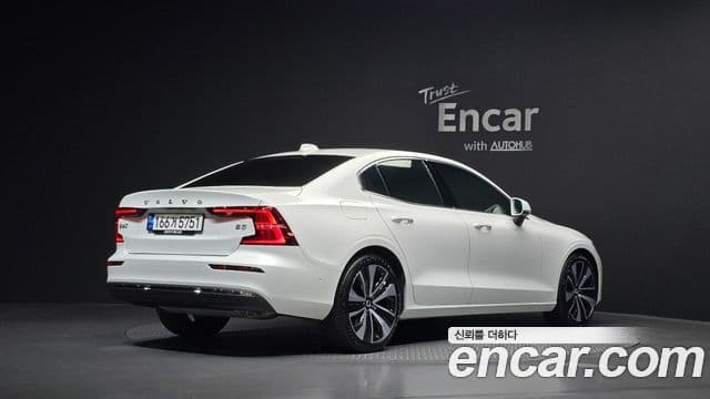 Volvo S60 3세대 B5 Ultimate Bright, 2023 2