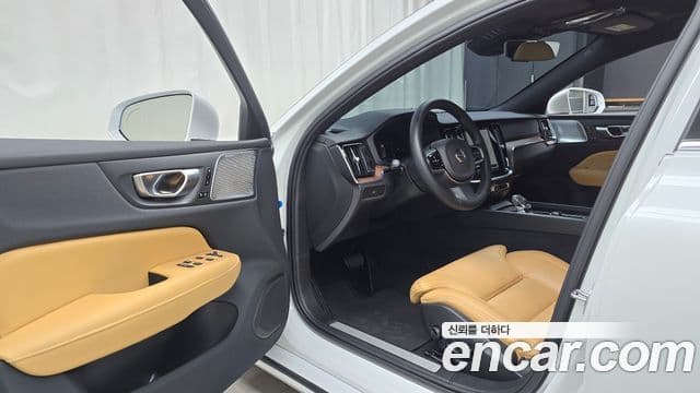 Volvo S60 3세대 B5 Ultimate Bright, 2023 10