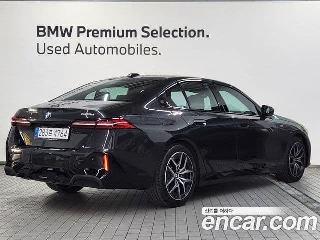 BMW 5시리즈 (G60) 523d M Sport, 2025 2