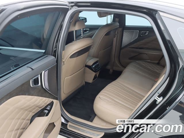 Kia K8 Platinum, 2023 7