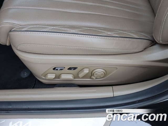 Kia K8 Platinum, 2023 18