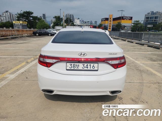 Hyundai Grandeur HG Modern, 2013 4