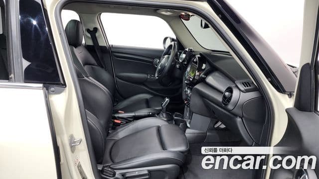 Mini Cooper D 3세대, 2018 11