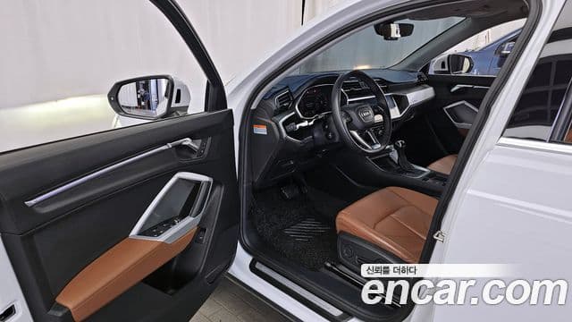 Audi Q3 (F3), 2023 10