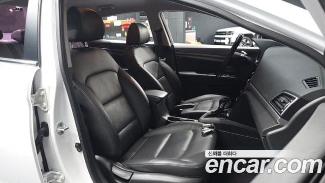 Hyundai Avante AD Modern, 2016 10