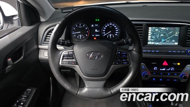 Hyundai Avante AD Modern, 2016 13