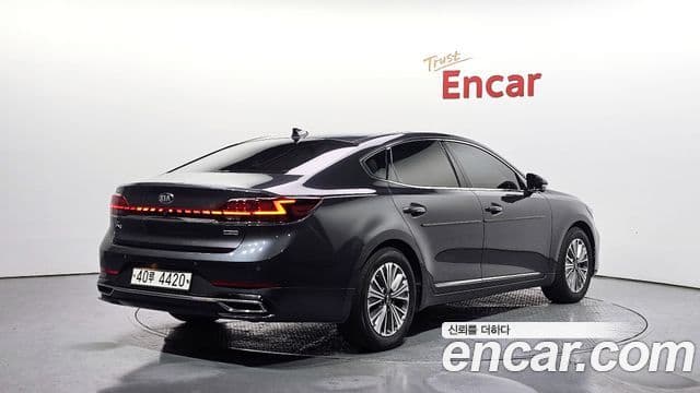 Kia K7 Premier гибрид Signature, 2020 2