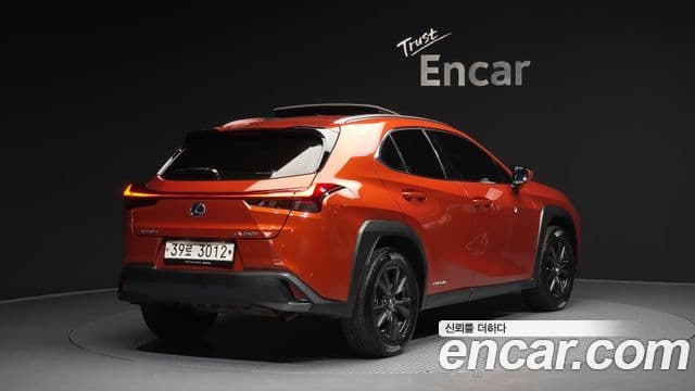 Lexus UX250h, 2019 2