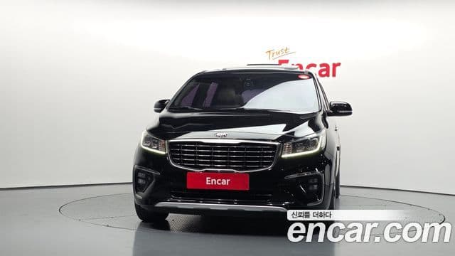 Kia The / новый New Carnival Luxury, 2019 3