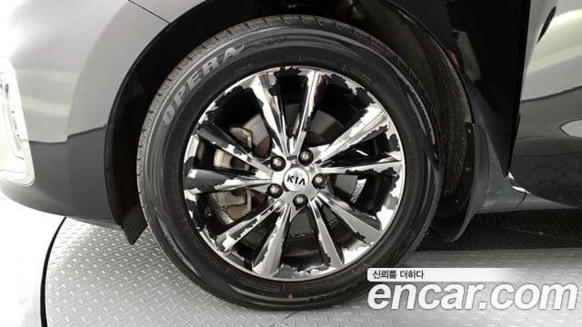 Kia The / новый New Carnival Luxury, 2019 все фото