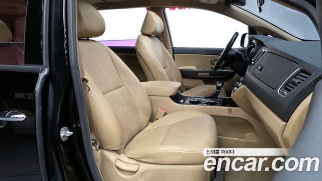 Kia The / новый New Carnival Luxury, 2019 11